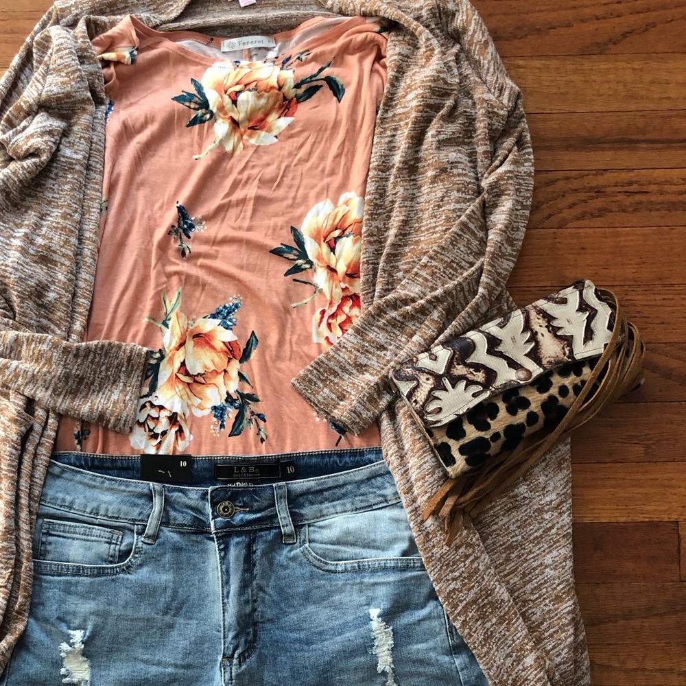 Custom wallet/wristlet